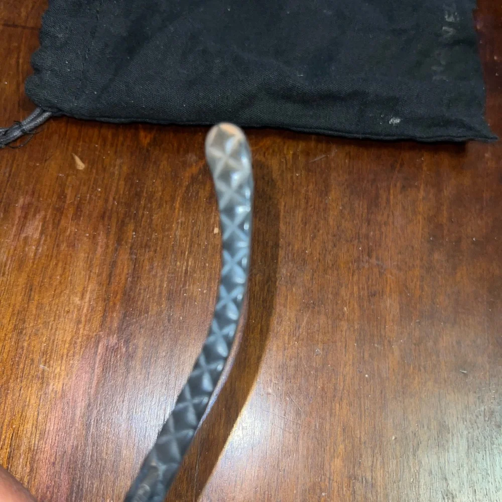 Beautiful 100% Auth CHANEL Butterfly CC Sunglasses (Pre-loved) - Picture 5 of 10